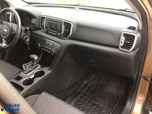 Used 2017 Kia Sportage LX image 25