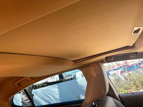 Used 2024 Lexus ES 300h w/ Premium Package image 14