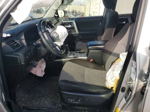 Used 2022 Toyota 4Runner SR5 AWD/4WD image 7