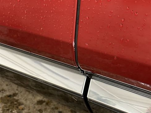 Certified 2025 Cadillac Lyriq Luxury w/ LPO, Floor Liner Package image 32