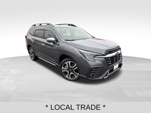 Used 2023 Subaru Ascent Touring image 7