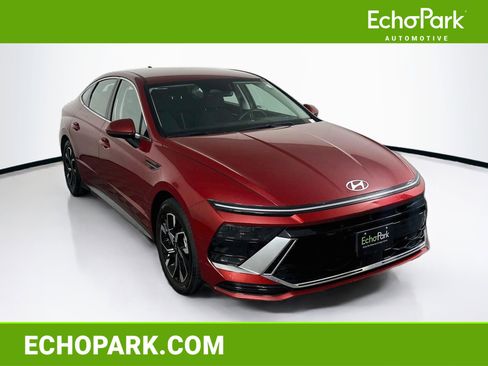 Used 2025 Hyundai Sonata SEL FWD image 1