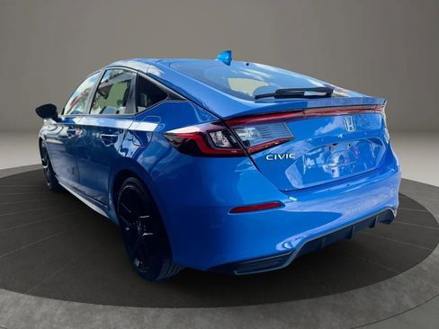 Used 2025 Honda Civic Sport image 8