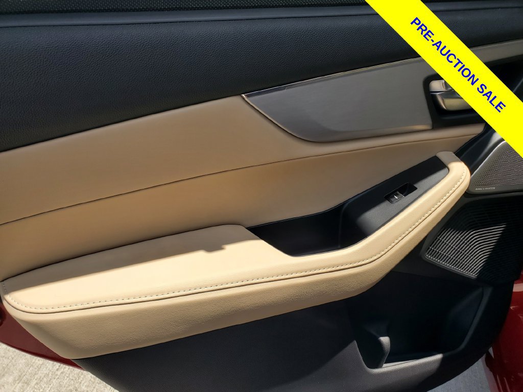 Used 2025 Acura MDX w/ Technology Package FWD image 14