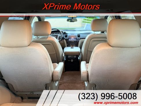 Used 2011 Cadillac Escalade Luxury image 14