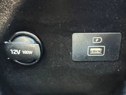 Used 2018 Genesis G80 3.3T Sport image 39