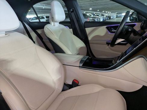 Used 2024 Mercedes-Benz C 300 Sedan image 20
