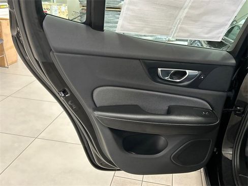 Certified 2024 Volvo S60 T8 Plus image 20