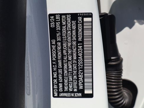 Certified 2025 Porsche Taycan 4S AWD/4WD image 28