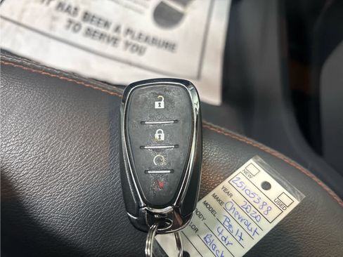 Used 2020 Chevrolet Bolt Premier w/ Infotainment Package image 30