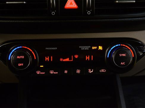 Used 2019 Kia Forte LXS image 56