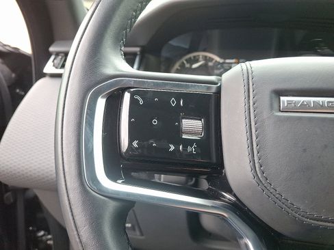 Used 2023 Land Rover Range Rover Velar R-Dynamic S image 18