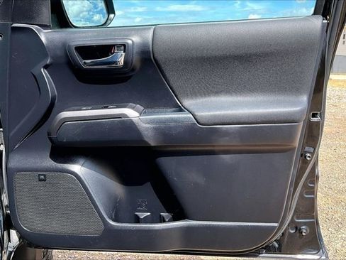 Used 2021 Toyota Tacoma TRD Pro AWD/4WD image 29