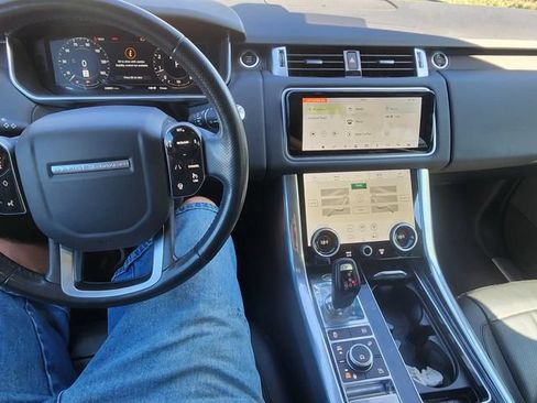 Used 2020 Land Rover Range Rover Sport HSE AWD/4WD image 4