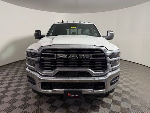 New 2026 RAM 2500 Tradesman AWD/4WD image 2
