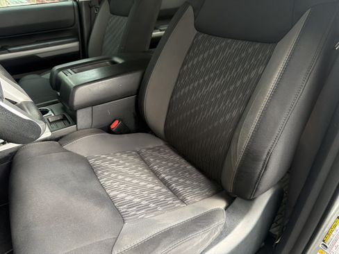 Used 2018 Toyota Tundra SR5 w/ SR5 Upgrade Package RWD image 16