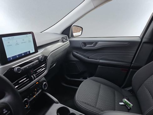 Used 2025 Ford Escape Active FWD image 13