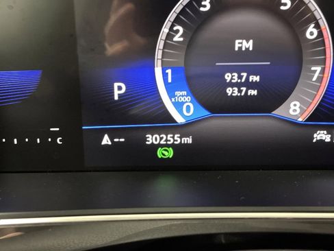 Used 2023 Volkswagen Tiguan SE R-Line image 6