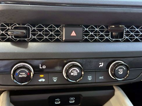 Used 2023 Honda Accord LX image 21