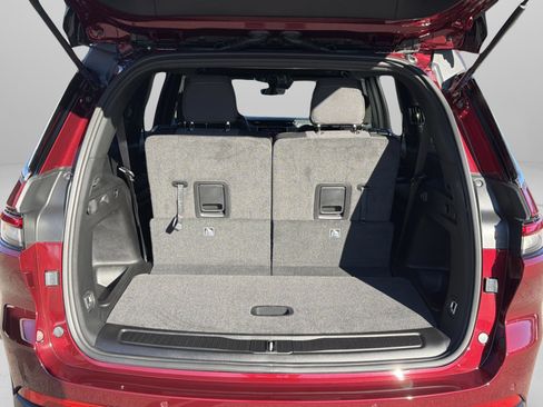 New 2026 Jeep Grand Cherokee L Laredo RWD image 35