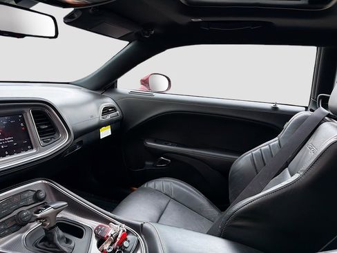 Used 2022 Dodge Challenger SRT Hellcat w/ Plus Package image 24