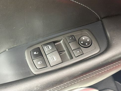 Used 2022 Dodge Challenger R/T Scat Pack RWD image 17