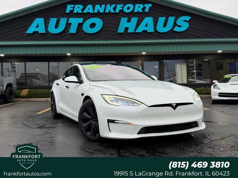Used 2021 Tesla Model S Plaid image 1