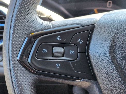 Certified 2025 Chevrolet Trax LT image 13