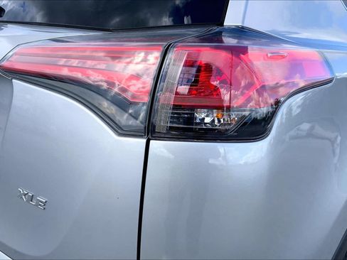 Used 2016 Toyota RAV4 XLE FWD image 30