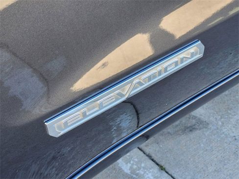 Used 2022 GMC Sierra 1500 Elevation w/ Preferred Package image 12