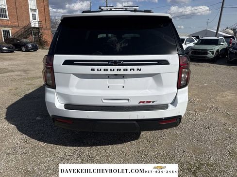 Used 2023 Chevrolet Suburban RST w/ Luxury Package AWD/4WD image 4
