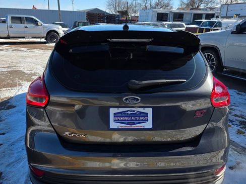 Used 2018 Ford Focus ST image 6