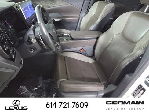Certified 2023 Lexus RX 350 w/ Cold Area Package AWD/4WD image 18