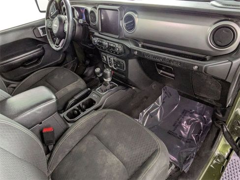 Used 2021 Jeep Wrangler Unlimited Sport image 31