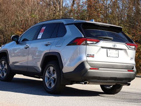 New 2025 Toyota RAV4 XLE image 4