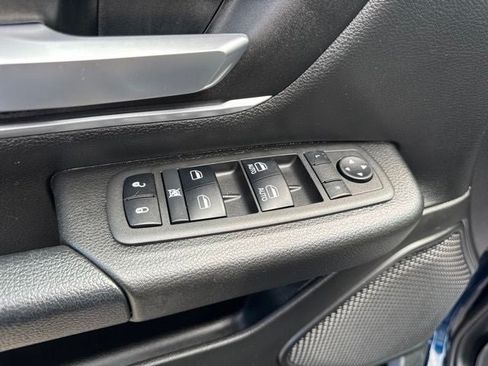 Used 2022 RAM 1500 Big Horn AWD/4WD image 9