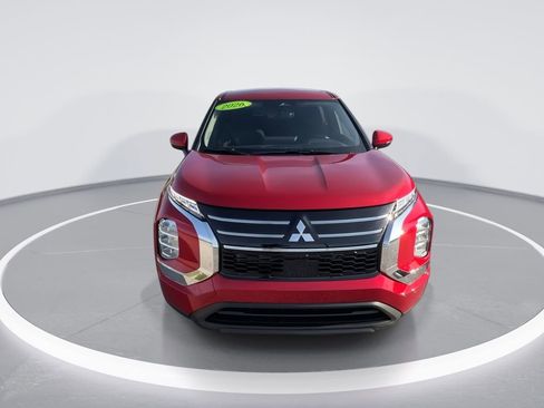 New 2026 Mitsubishi Outlander ES FWD image 3