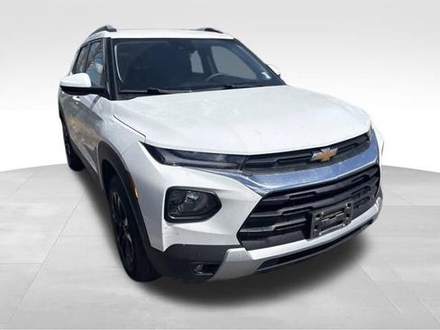 Used 2022 Chevrolet TrailBlazer LT AWD/4WD image 6