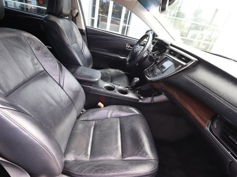 Used 2014 Toyota Avalon XLE Touring FWD image 23