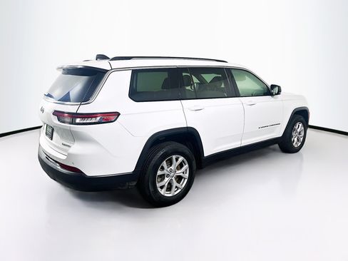 Used 2022 Jeep Grand Cherokee L Limited AWD/4WD image 9