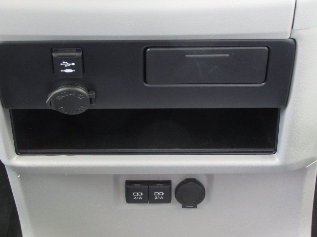 Certified 2020 Toyota Sienna L FWD image 27