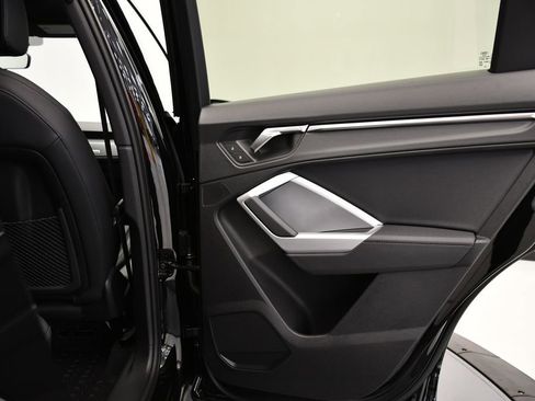 Used 2025 Audi Q3 2.0T Premium w/ Convenience Package AWD/4WD image 51