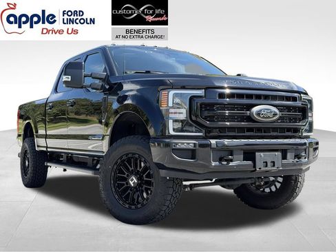 Used 2022 Ford F350 Lariat w/ Black Appearance Package AWD/4WD image 1