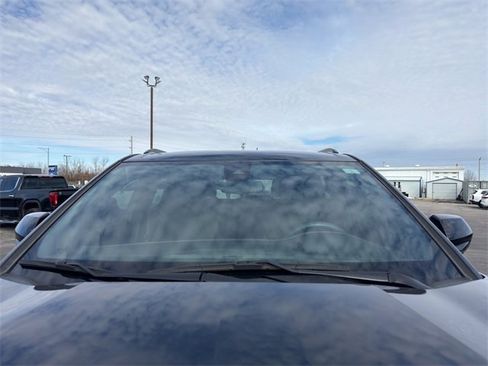 Used 2022 Chevrolet Blazer LT w/ Midnight/Sport Edition image 25