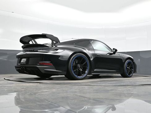 Certified 2022 Porsche 911 GT3 image 37