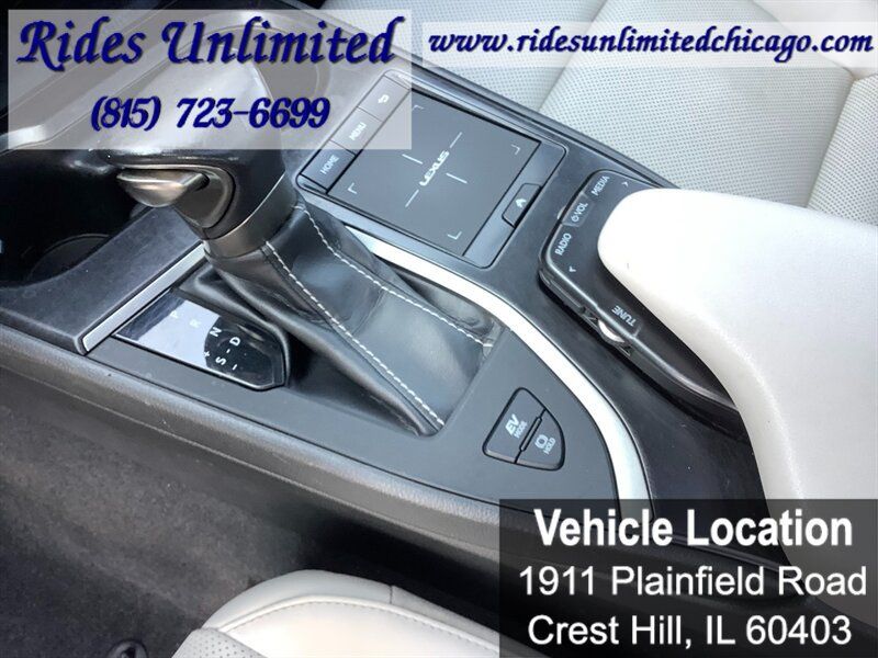 Used 2019 Lexus UX 250h w/ Premium Package AWD/4WD image 17