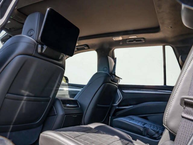 Used 2026 Cadillac Escalade V AWD/4WD image 27