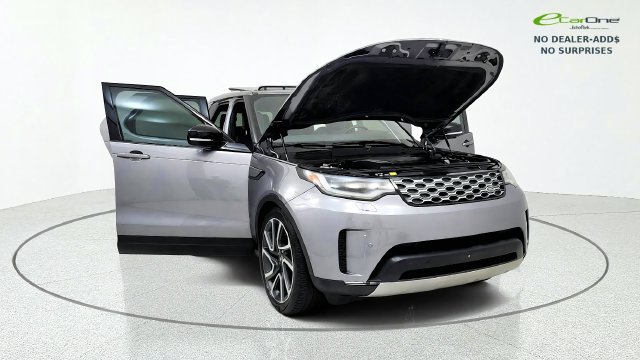 Used 2025 Land Rover Discovery S AWD/4WD image 11