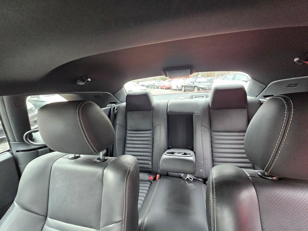 Used 2010 Dodge Challenger R/T RWD image 20