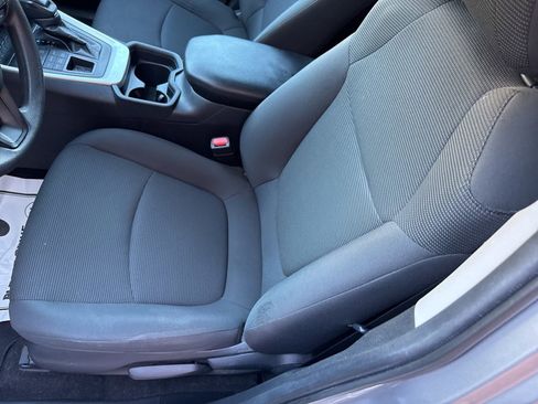 Used 2020 Toyota RAV4 LE w/ Carpet Mat Package image 17